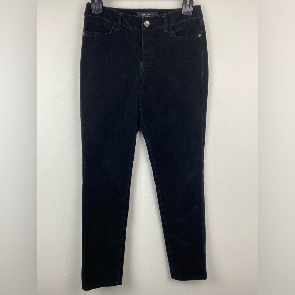 Nine West size 10/29 Women’s Black Corduroy Mid Rise Jegging Pants